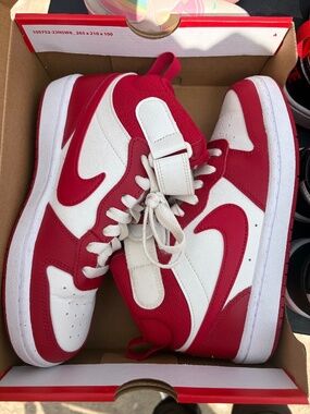 NIKE BIG KID COURT BOROUGH MID 2 SNEAKERS